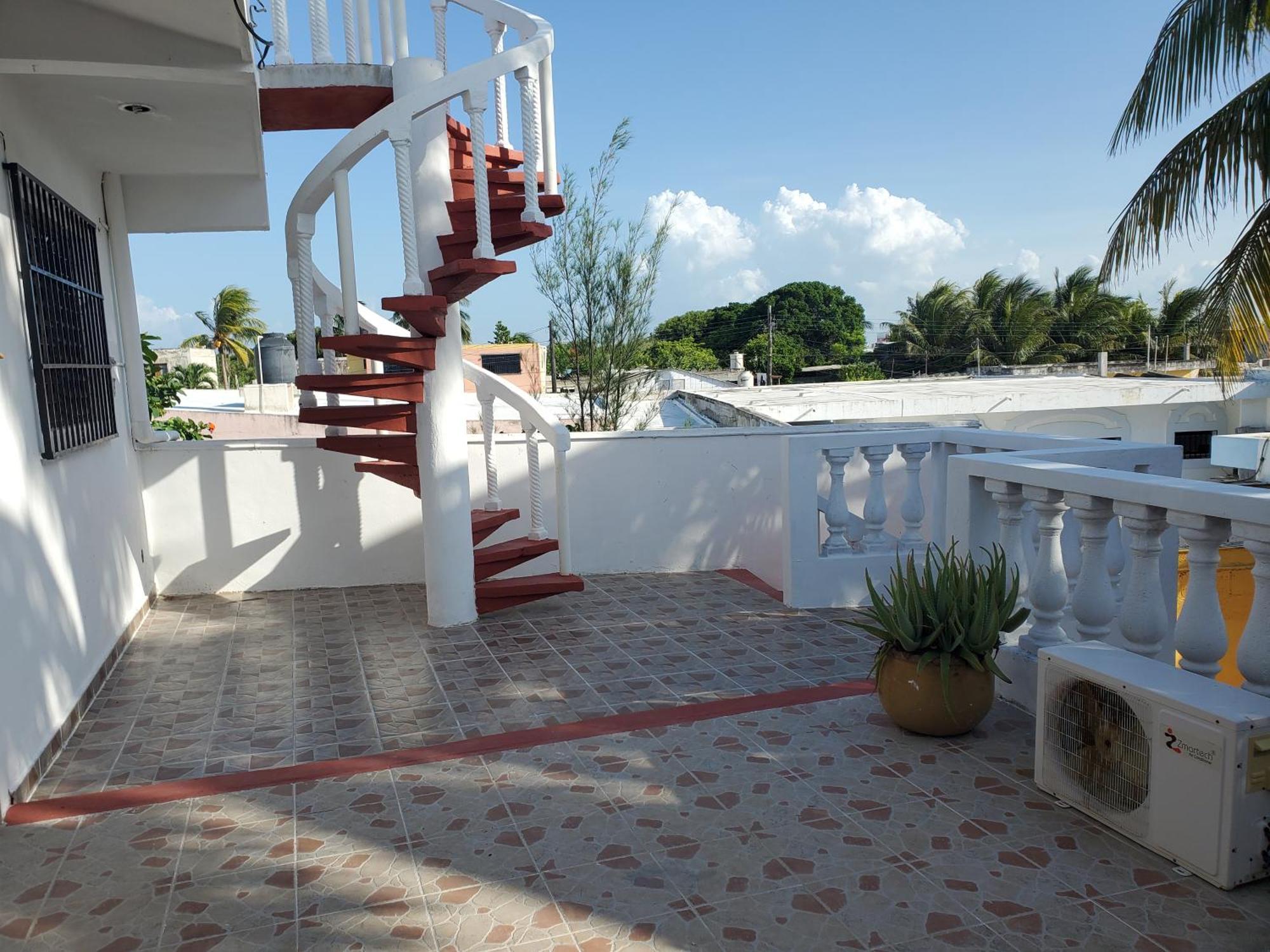 Malecon Beach House In Progreso 1 Block From Beach Eksteriør billede